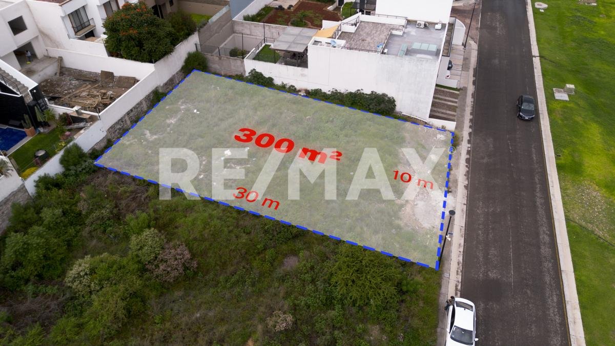 Terreno en Cumbres del Lago